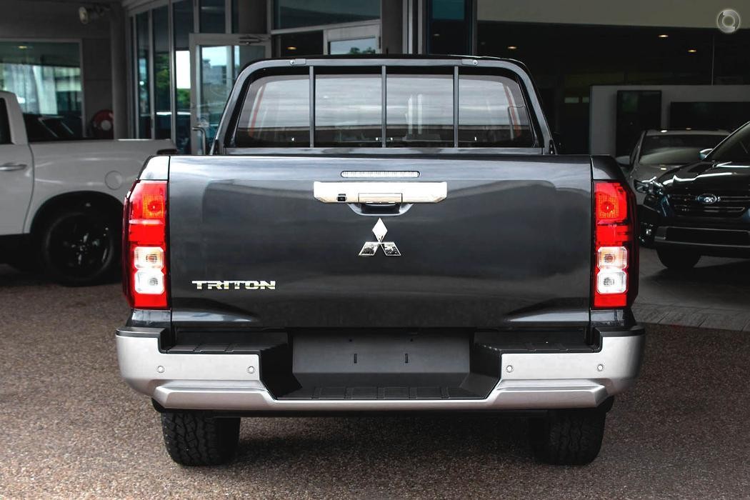 Mitsubishi Triton image 4