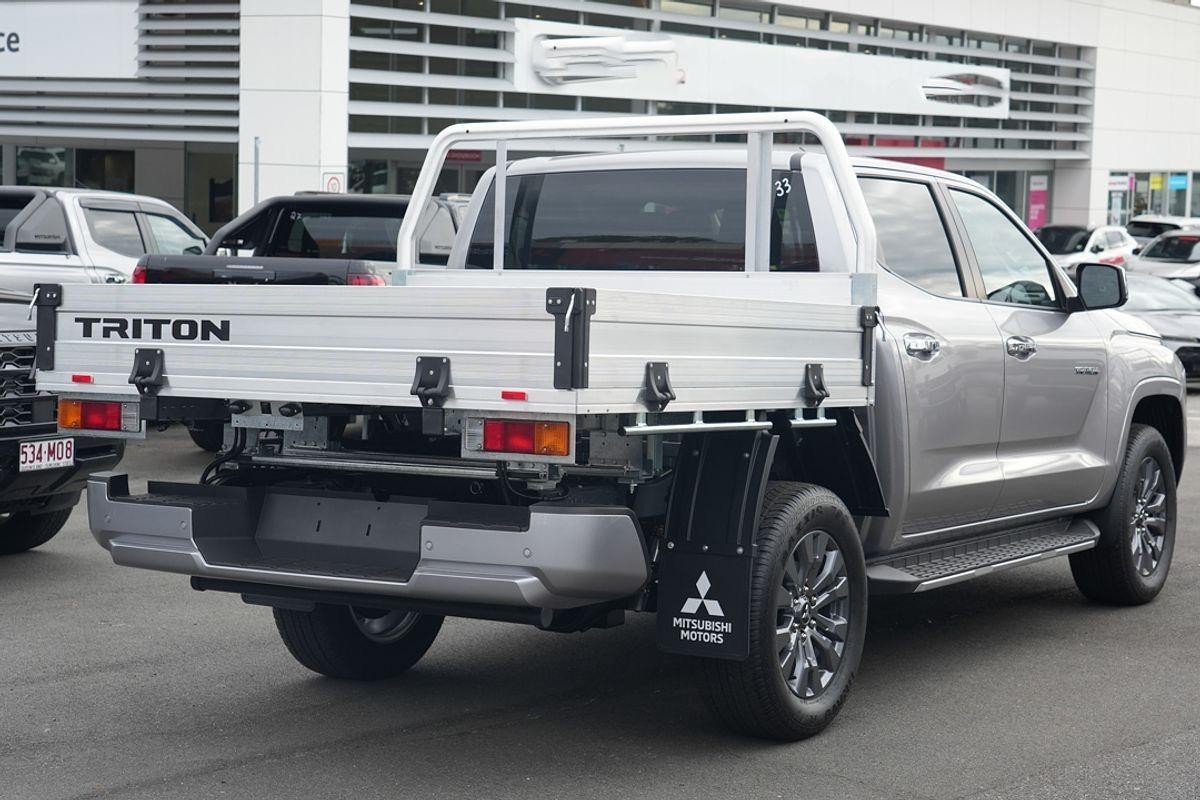 Mitsubishi Triton image 3