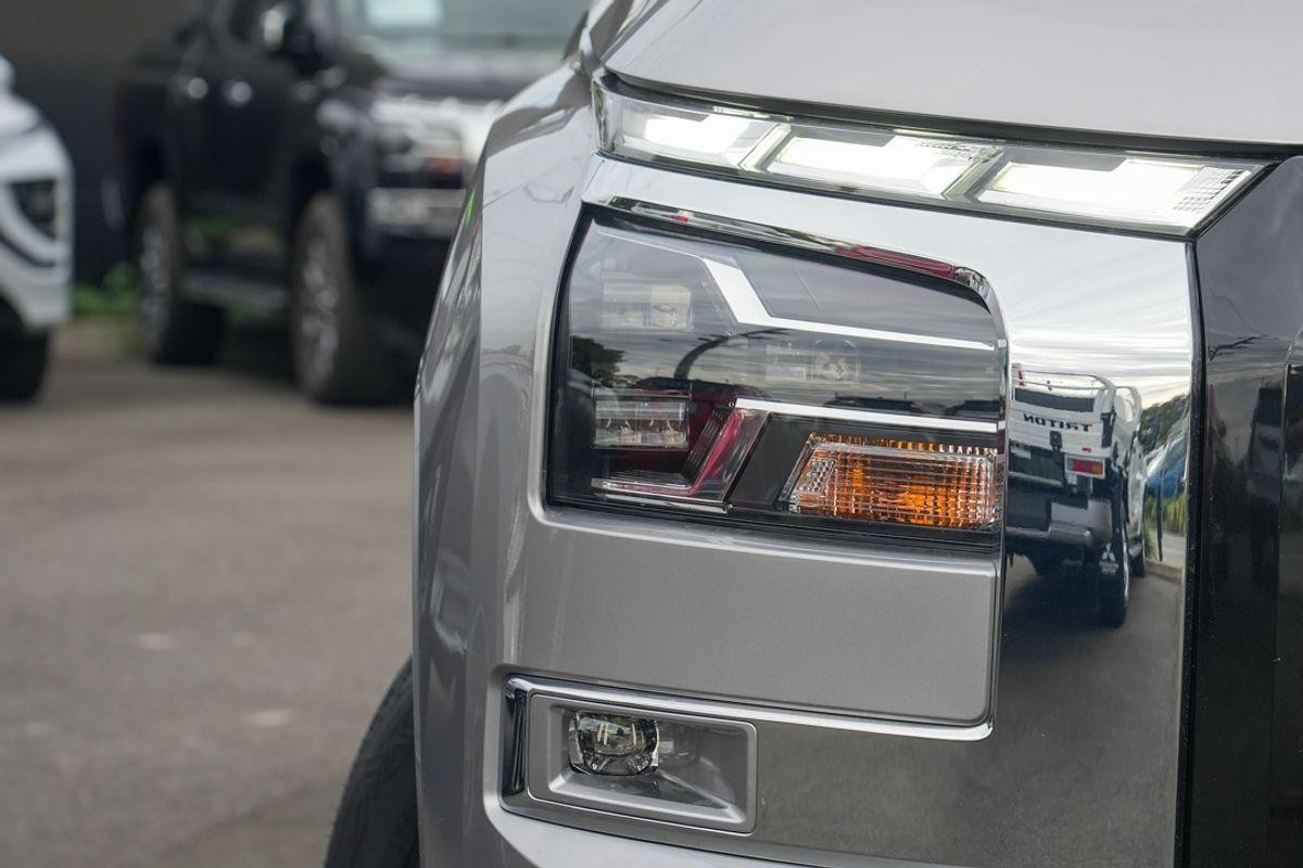 Mitsubishi Triton image 4