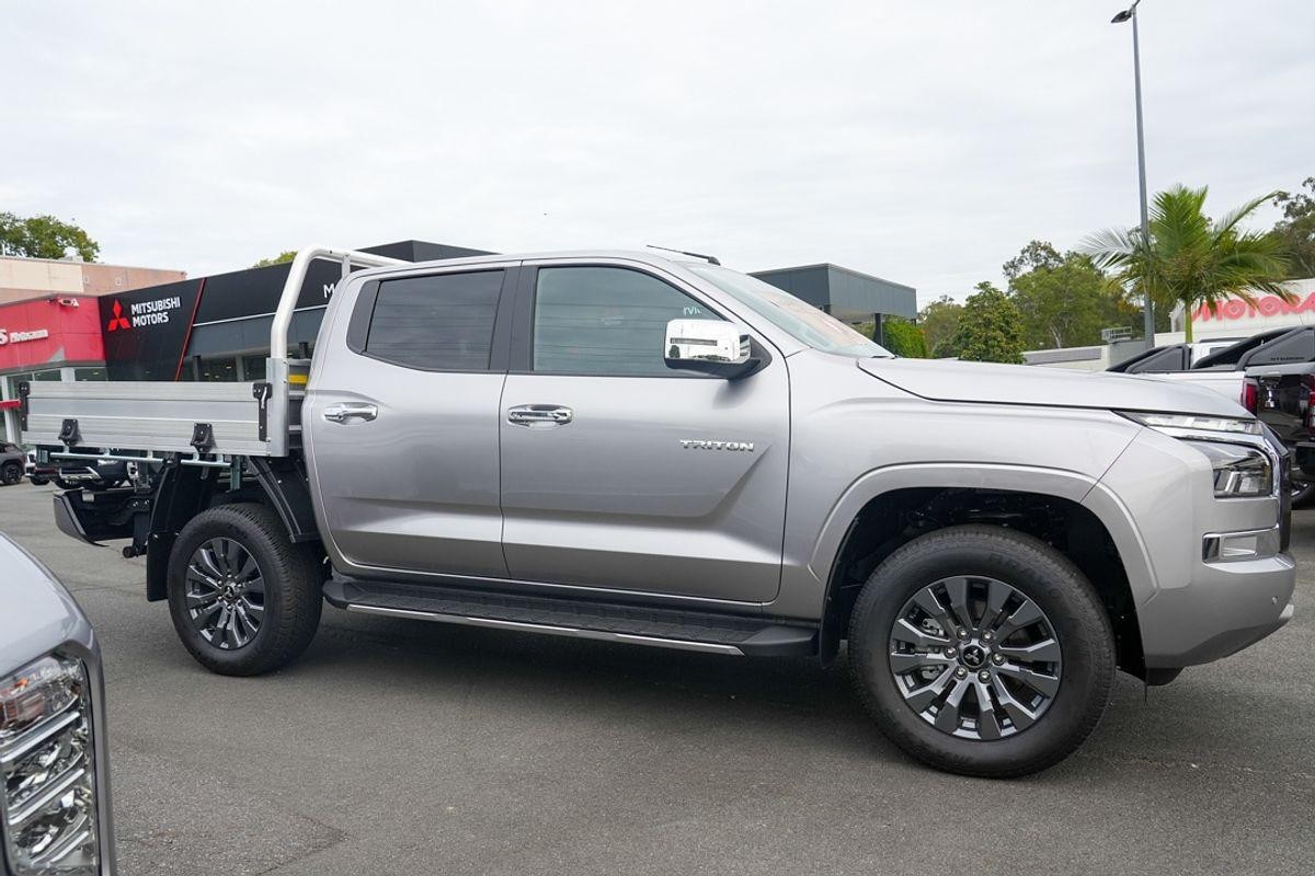 Mitsubishi Triton image 2