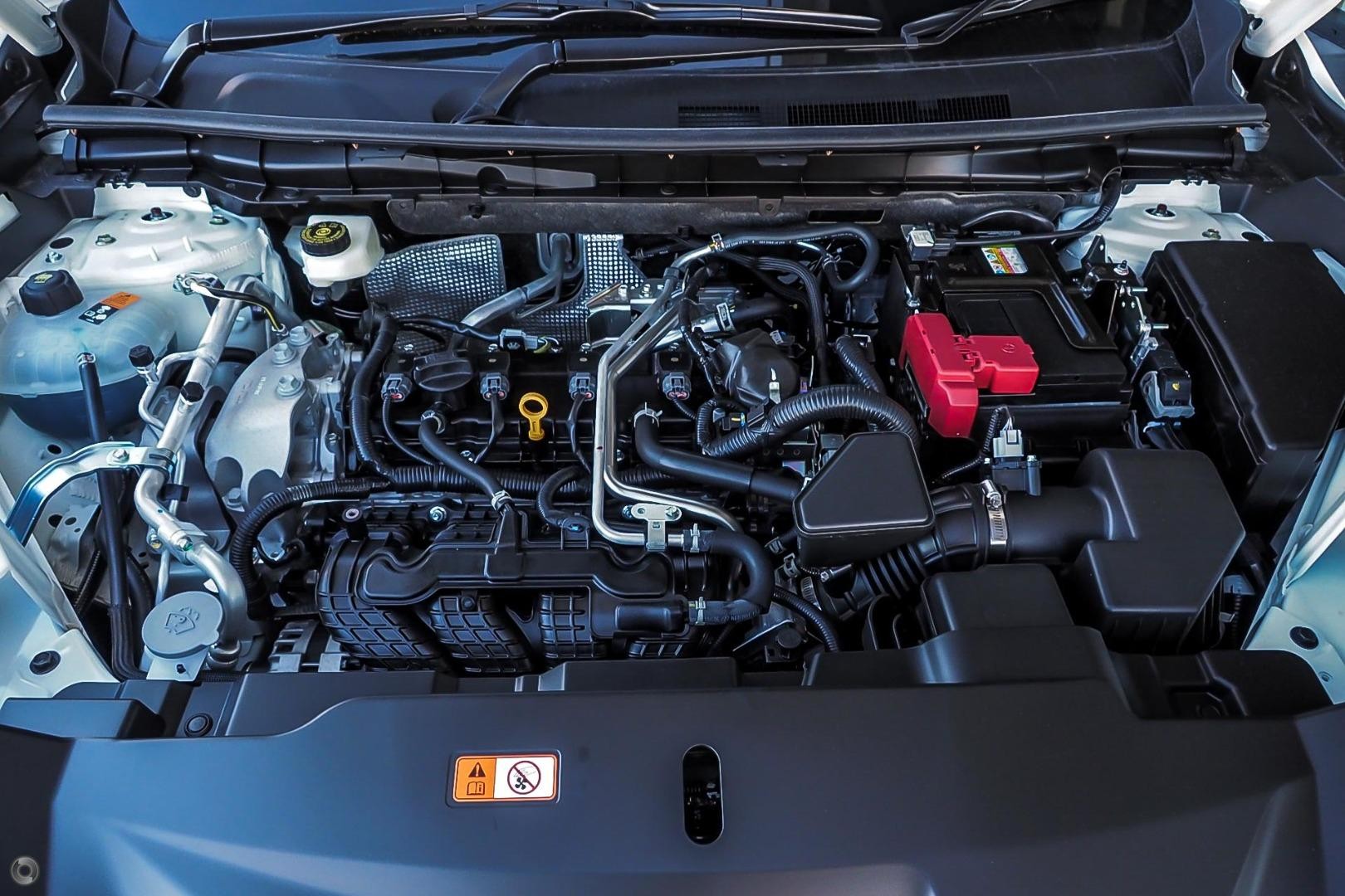 Mitsubishi Outlander image 4