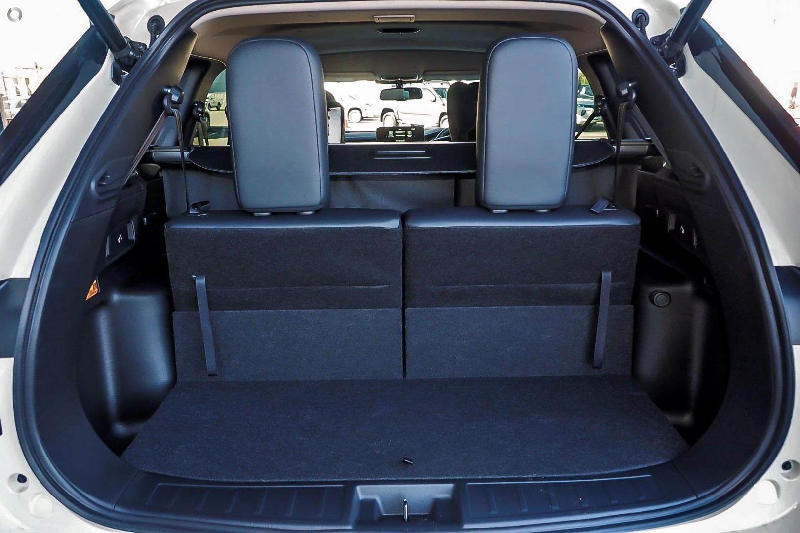 Mitsubishi Outlander image 3