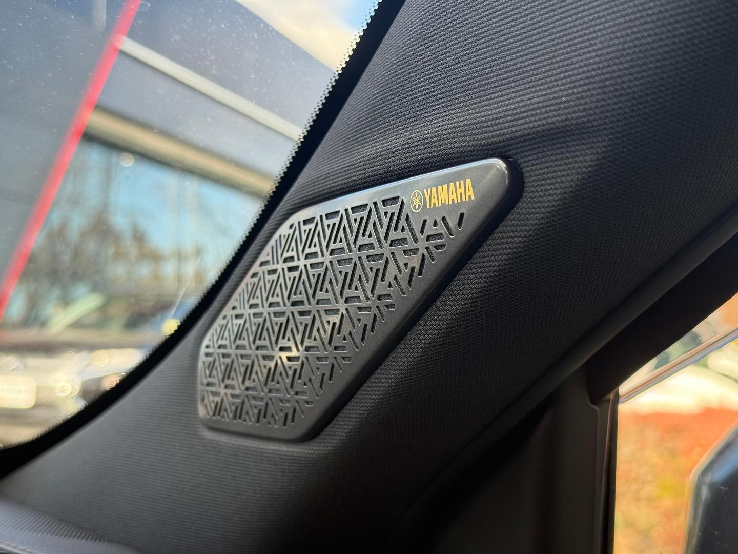 Mitsubishi Outlander image 4