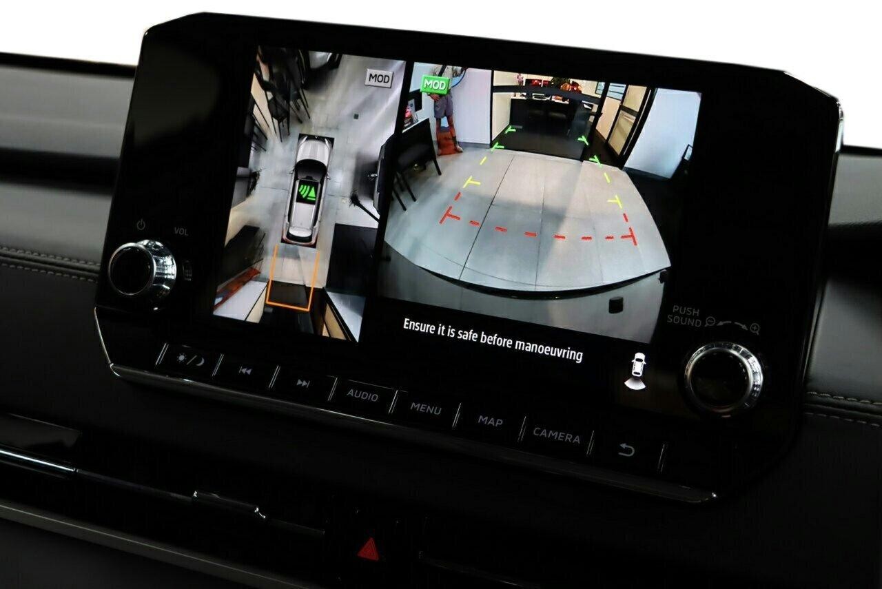 Mitsubishi Outlander image 4