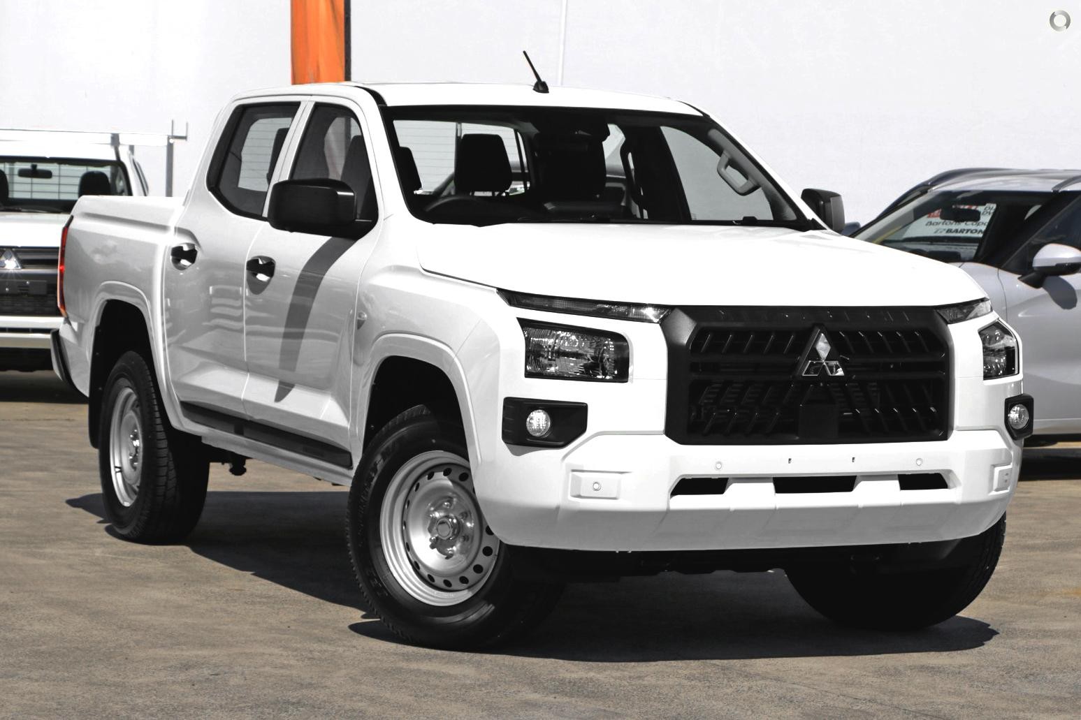 Mitsubishi Triton image 1