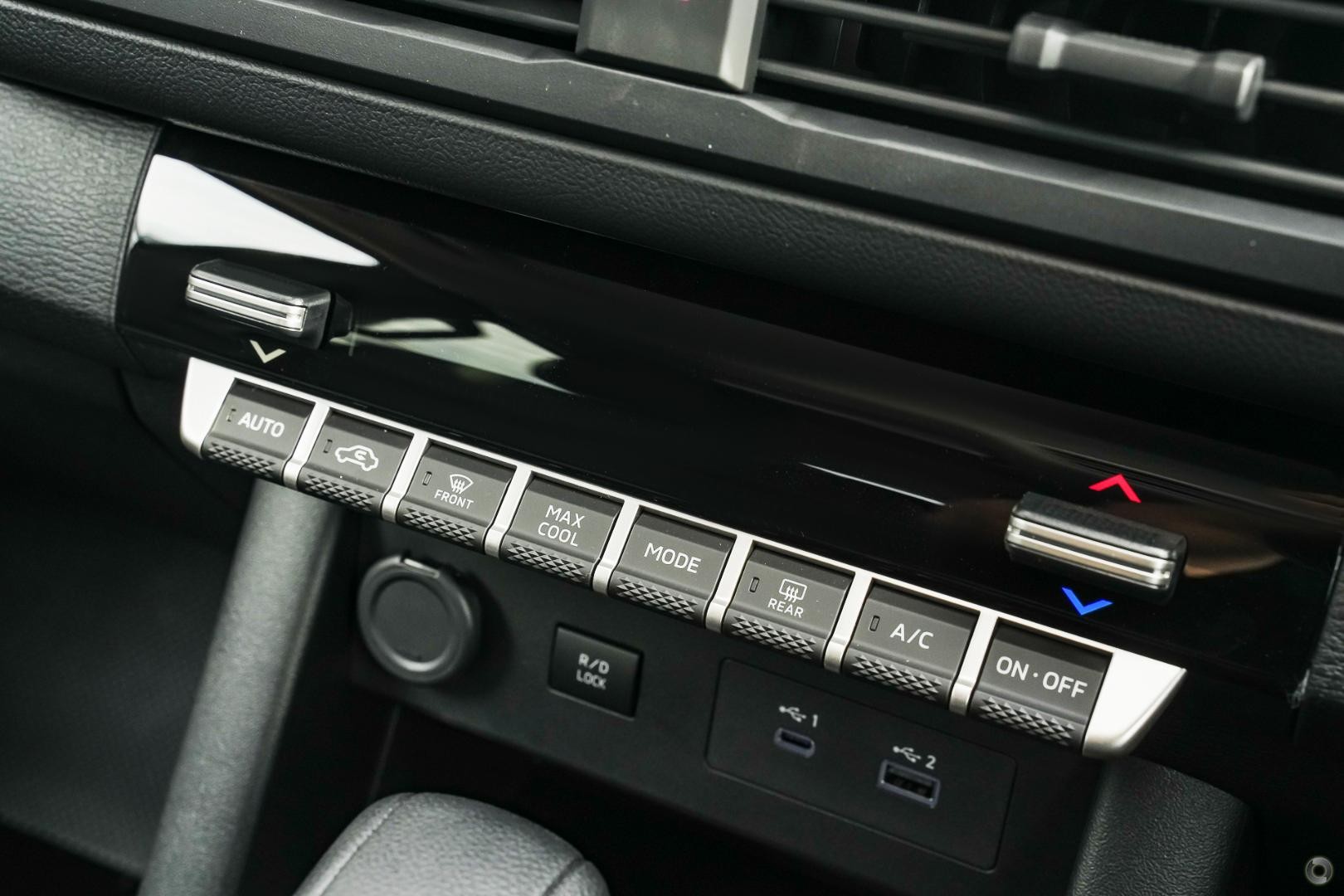 Mitsubishi Triton image 4