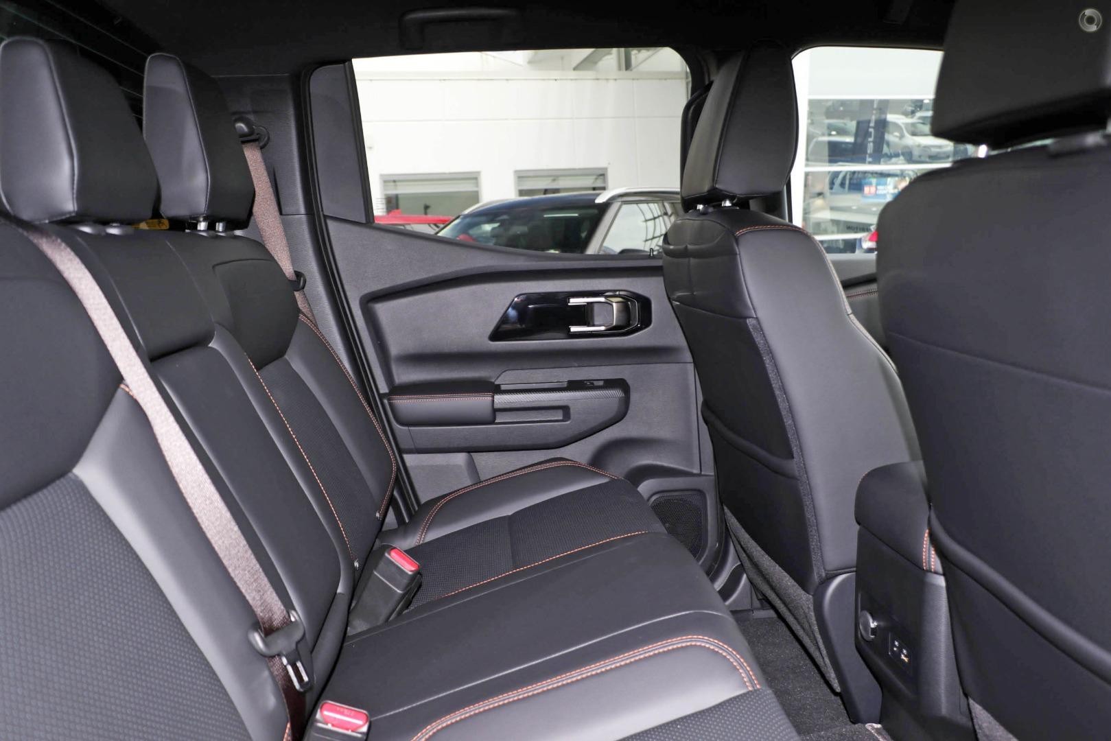 Mitsubishi Triton image 3