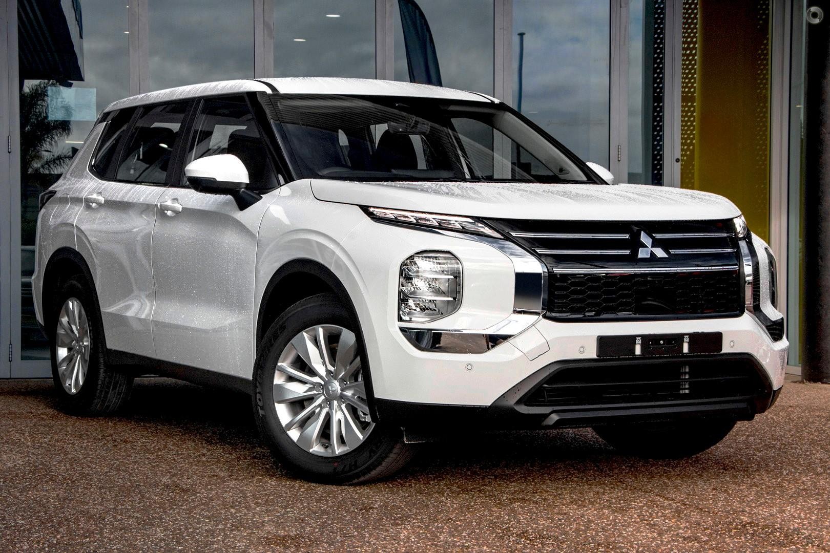 Mitsubishi Outlander image 1