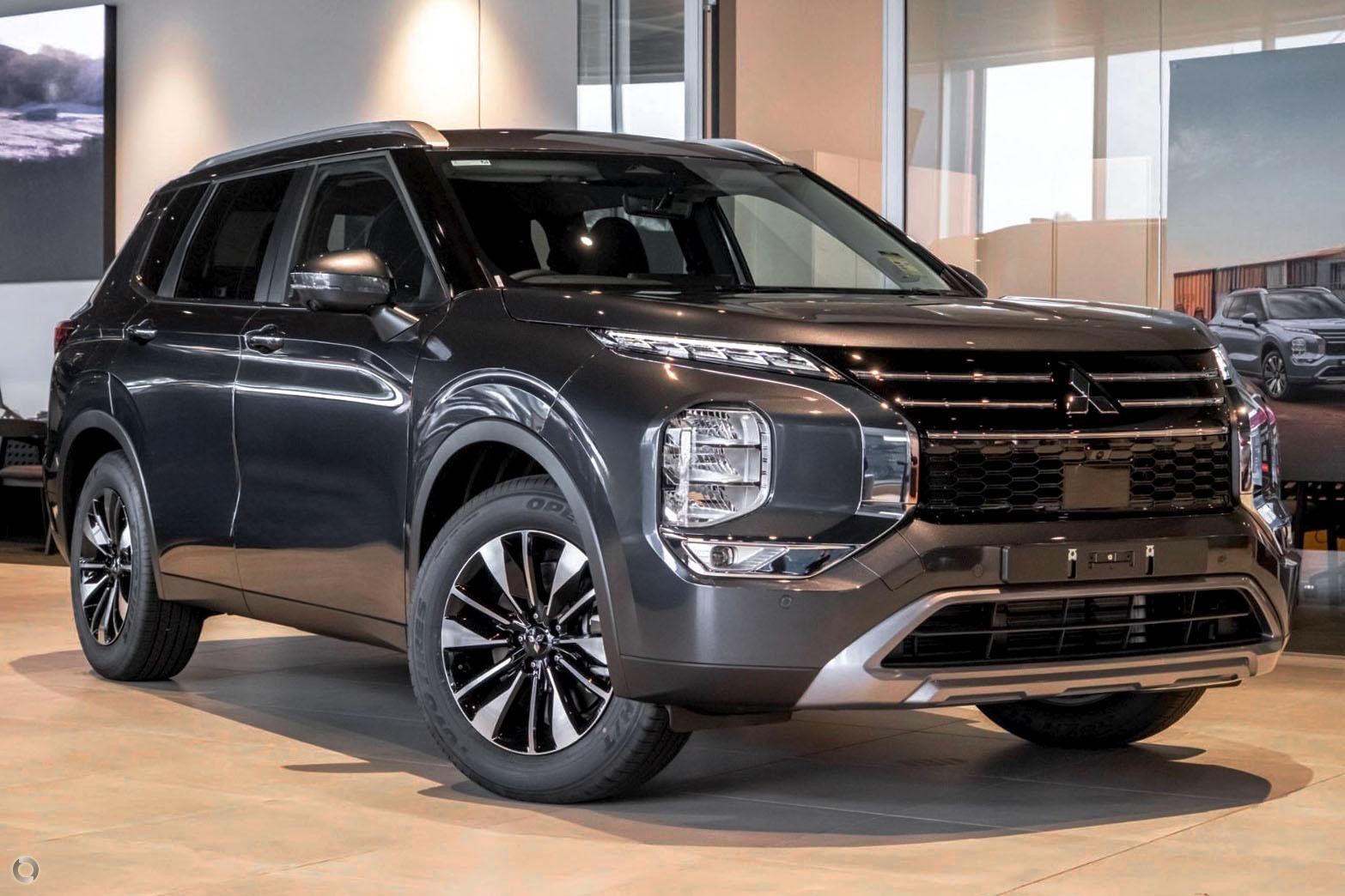 Mitsubishi Outlander image 1