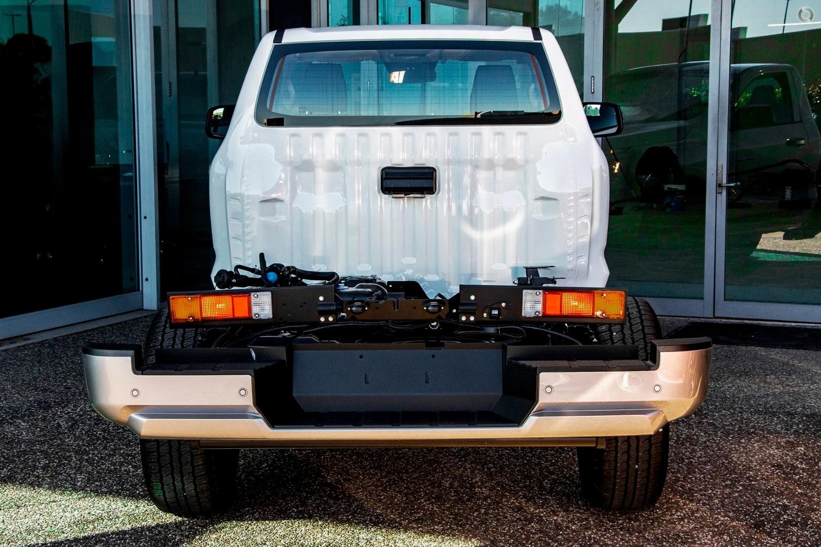 Mitsubishi Triton image 3