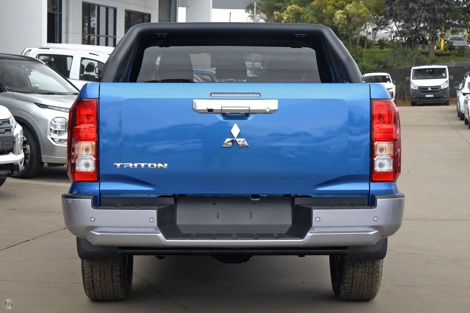 Mitsubishi Triton image 3