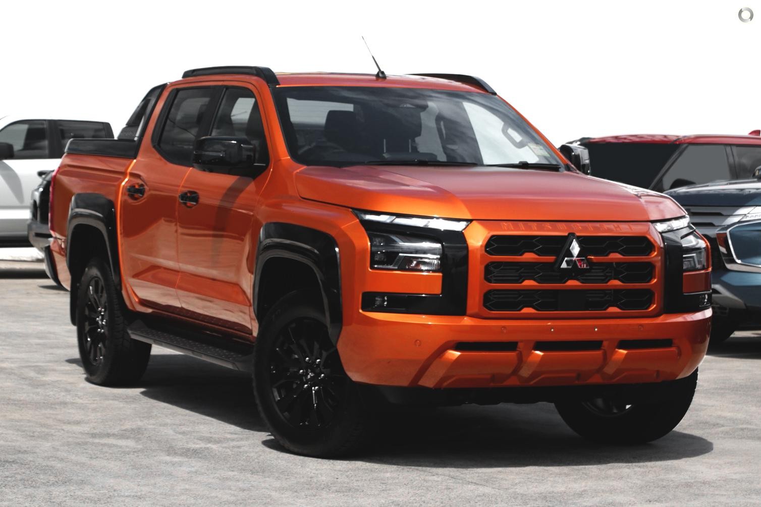 Mitsubishi Triton image 2