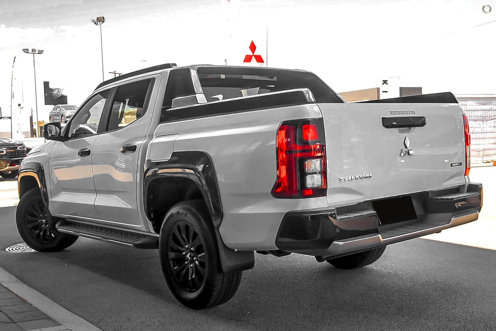 Mitsubishi Triton image 4