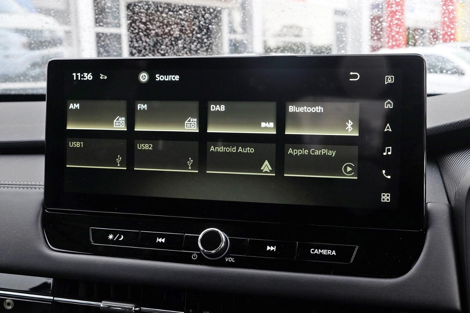 Mitsubishi Outlander image 3