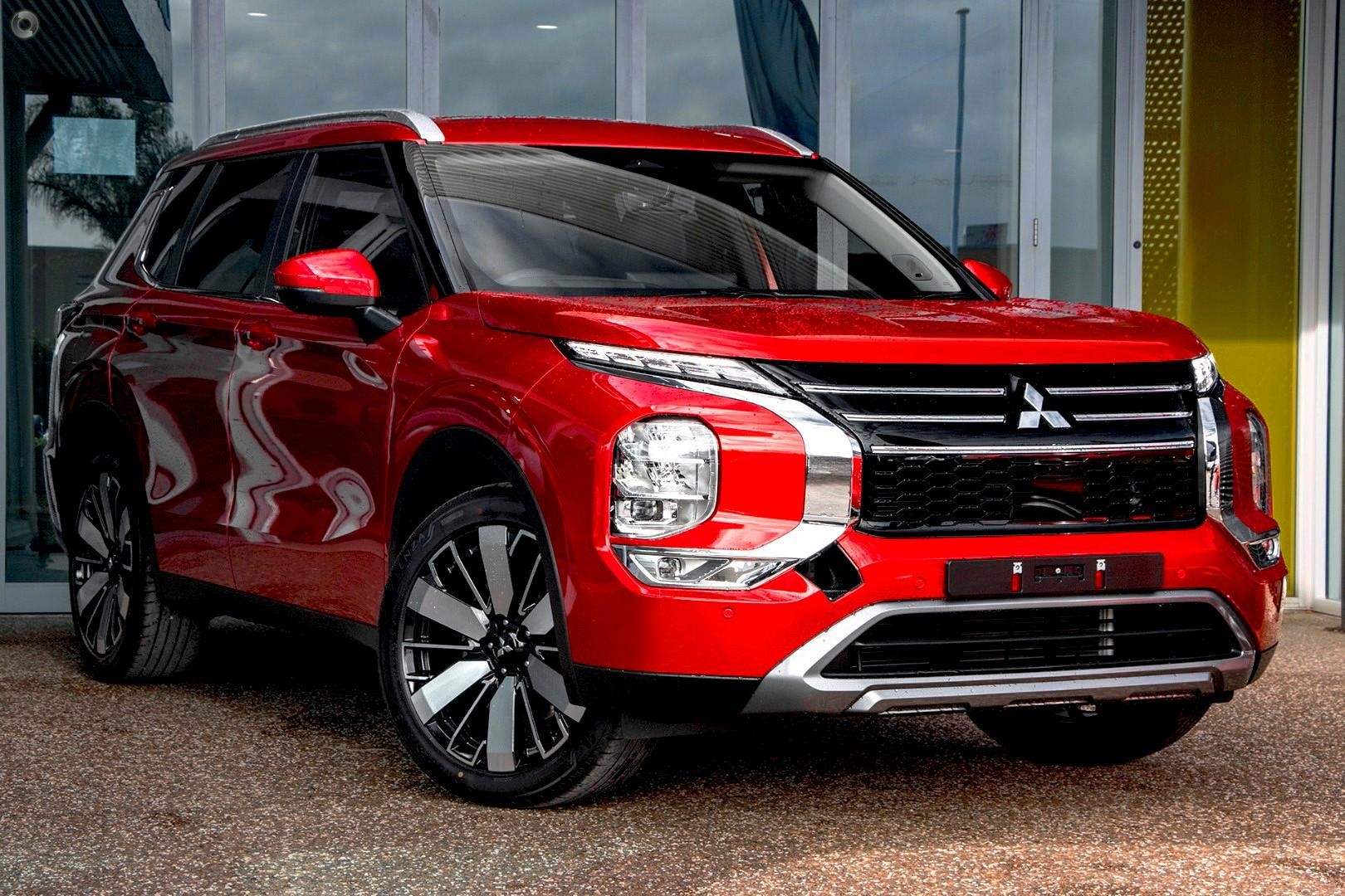 Mitsubishi Outlander image 2