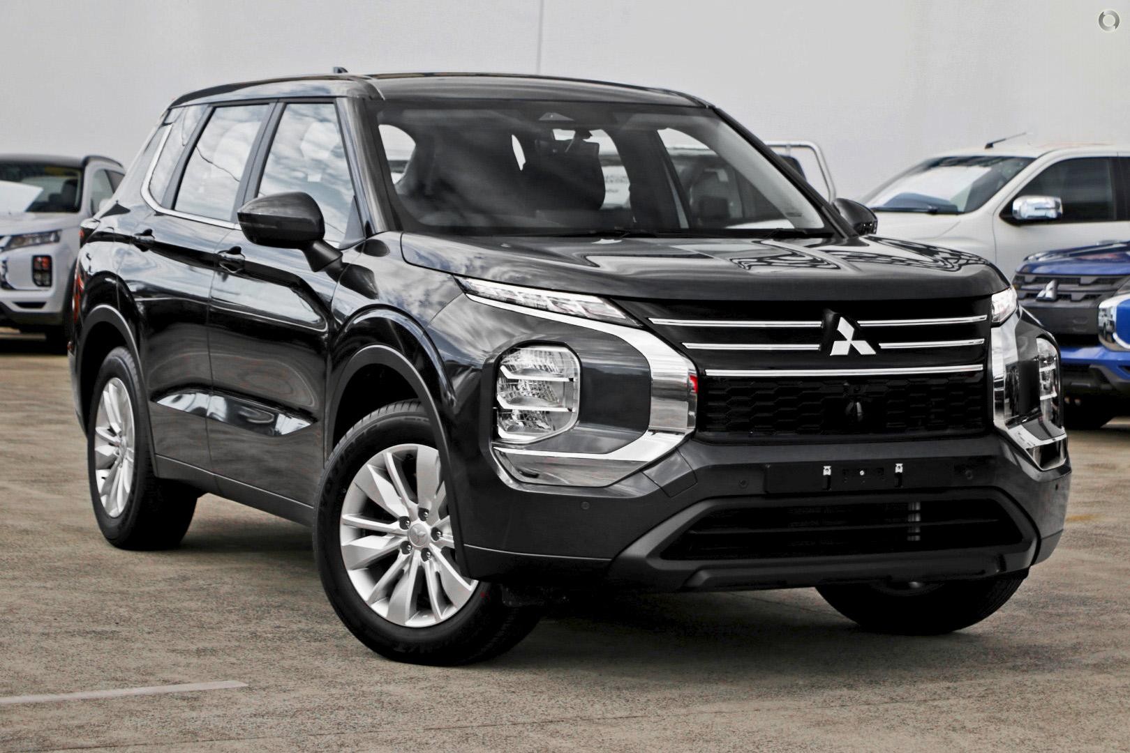 Mitsubishi Outlander image 1