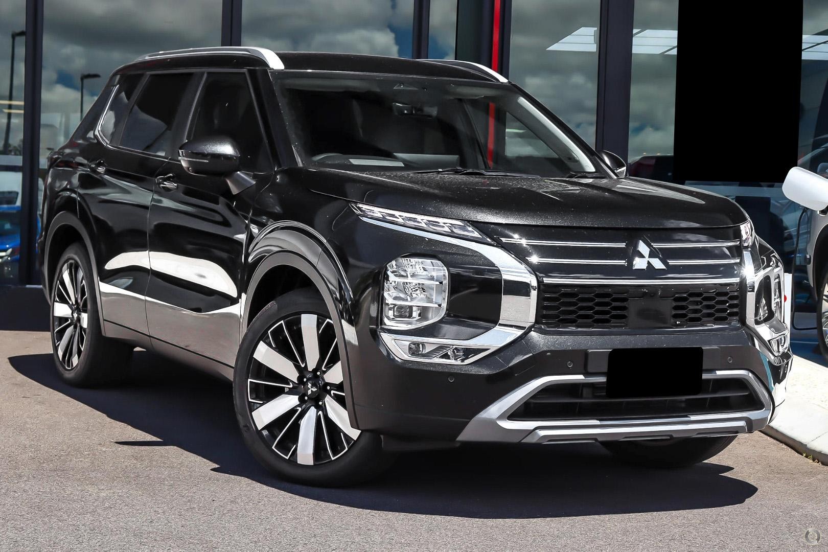 Mitsubishi Outlander image 1