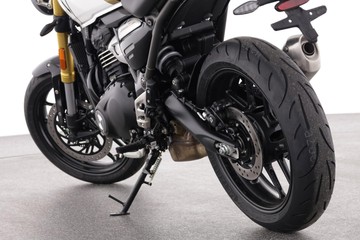 https://dvg-vehicle-assets.s3.amazonaws.com/A48267/1v32eaxf8zj71njeu60ank4u4.jpg