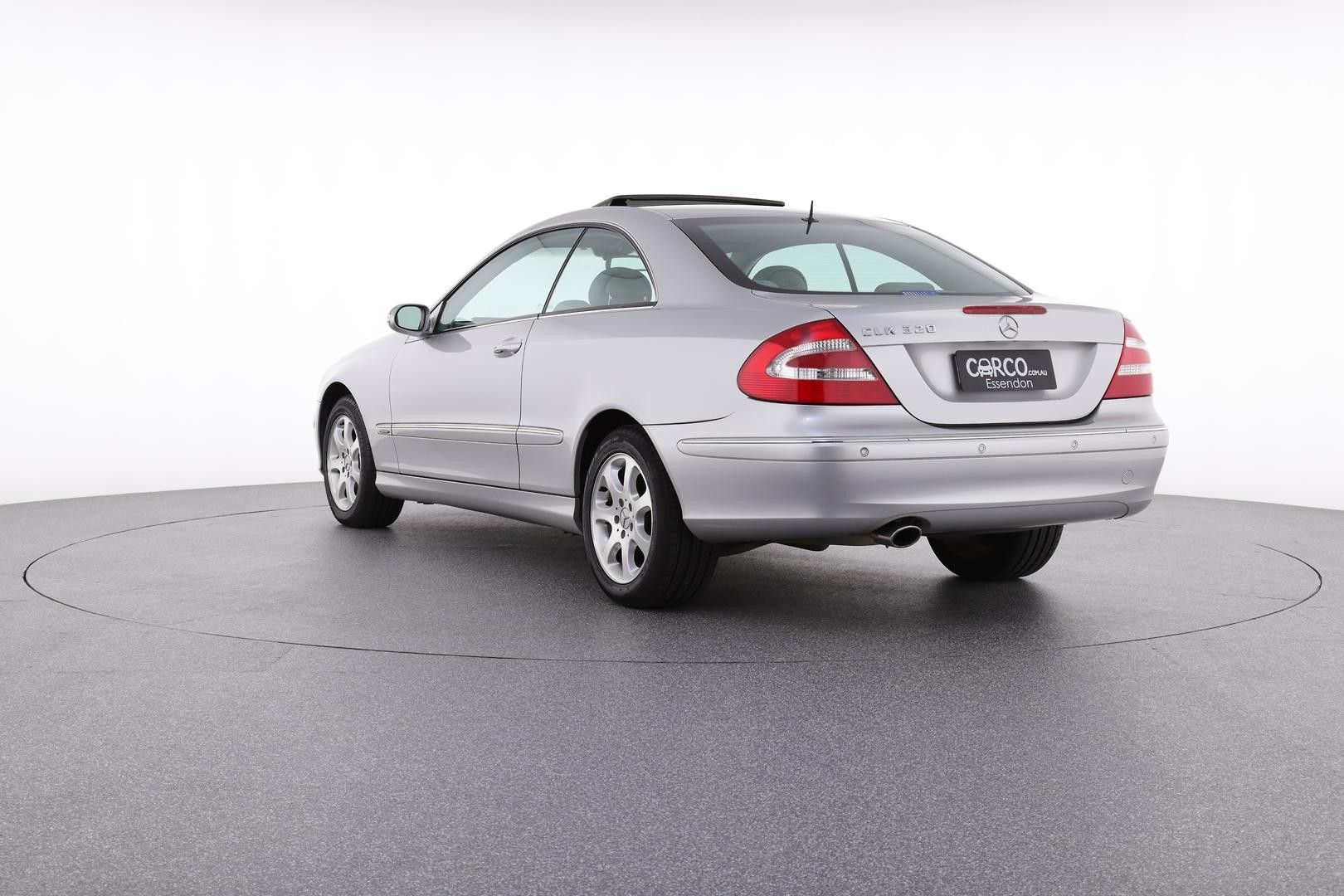 Mercedes Benz Clk-class image 3