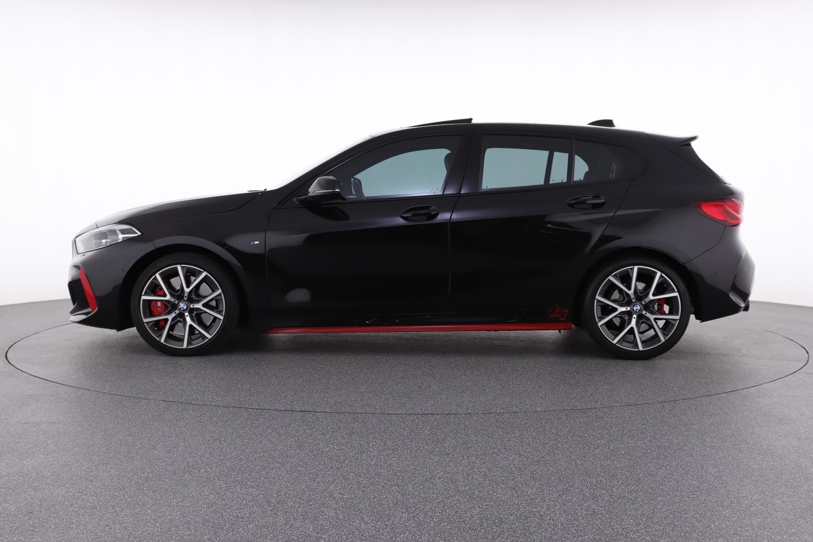 BMW 1 Series image 3