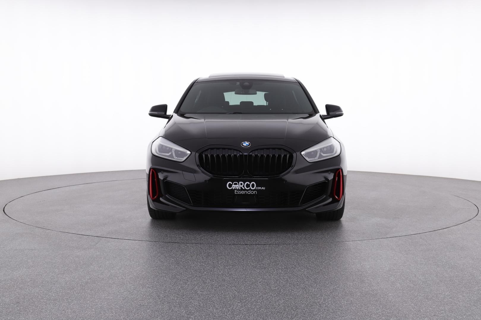 BMW 1 Series image 2