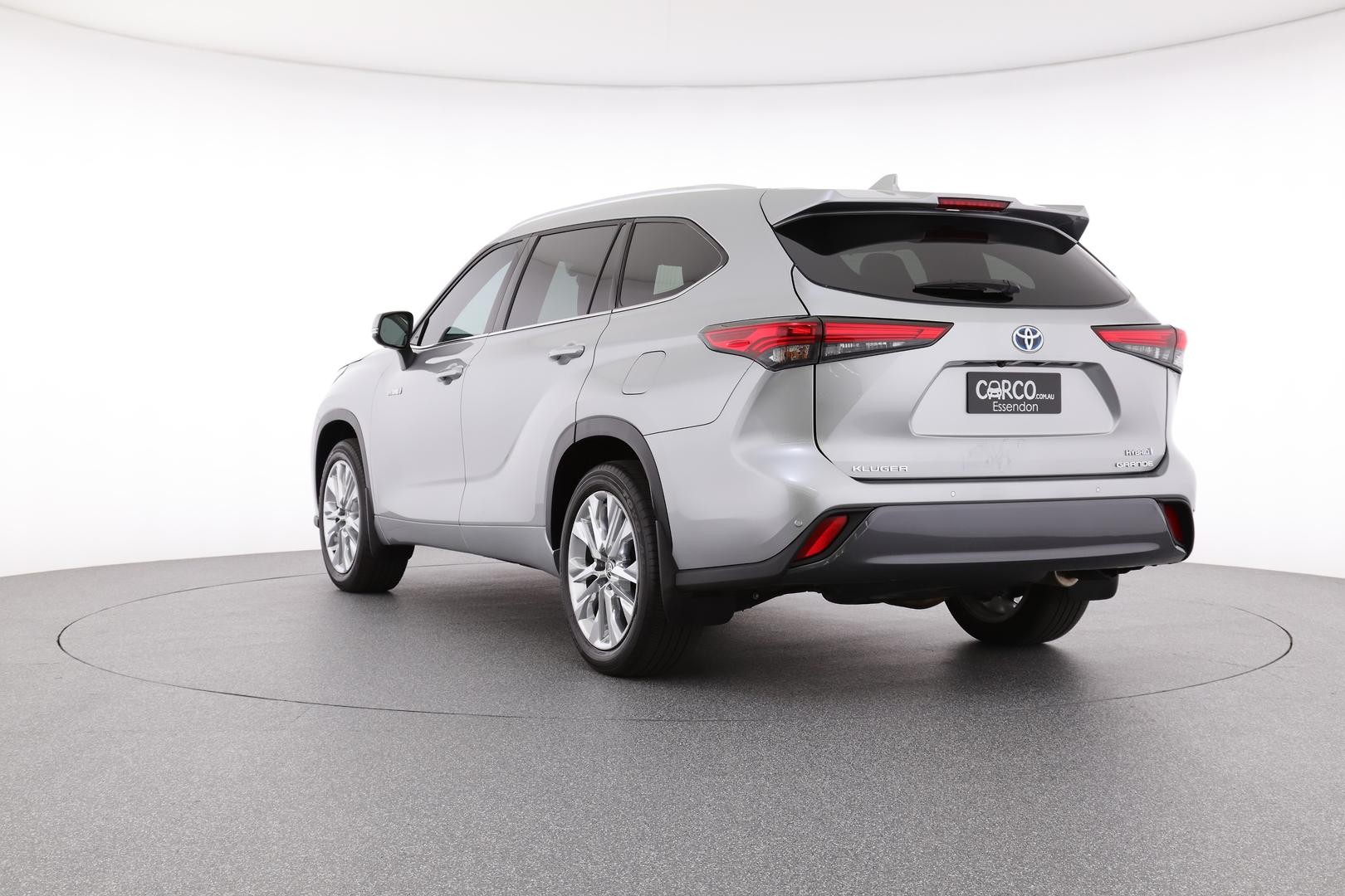 Toyota Kluger image 4