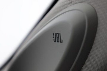 https://dvg-vehicle-assets.s3.amazonaws.com/C000036/mg78xa9h5a1y04kbfp3eiggt.jpg