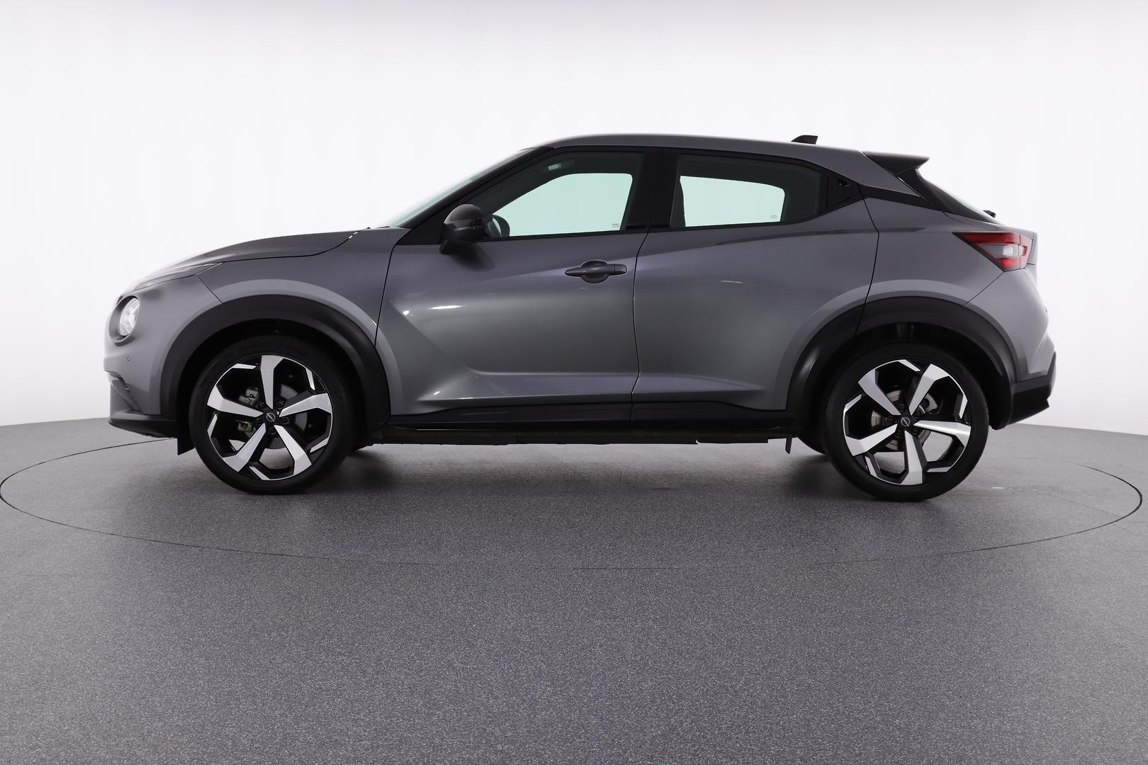 Nissan Juke image 3