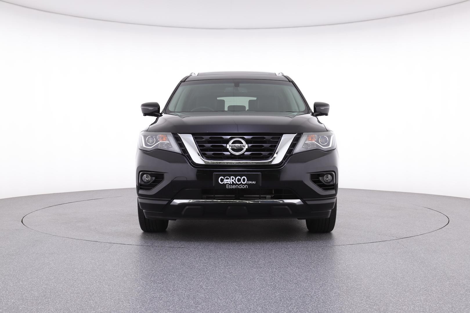 Nissan Pathfinder image 2