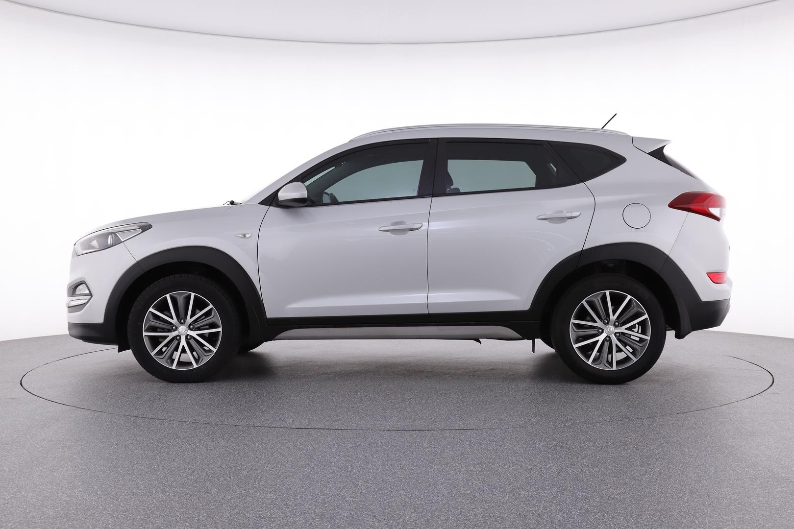 Hyundai Tucson image 3