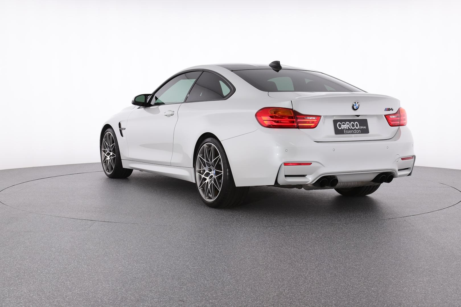 BMW M4 image 4