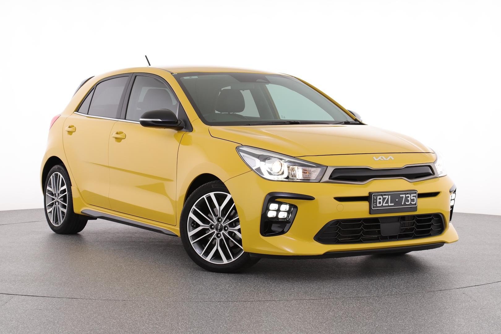 Kia Rio image 1