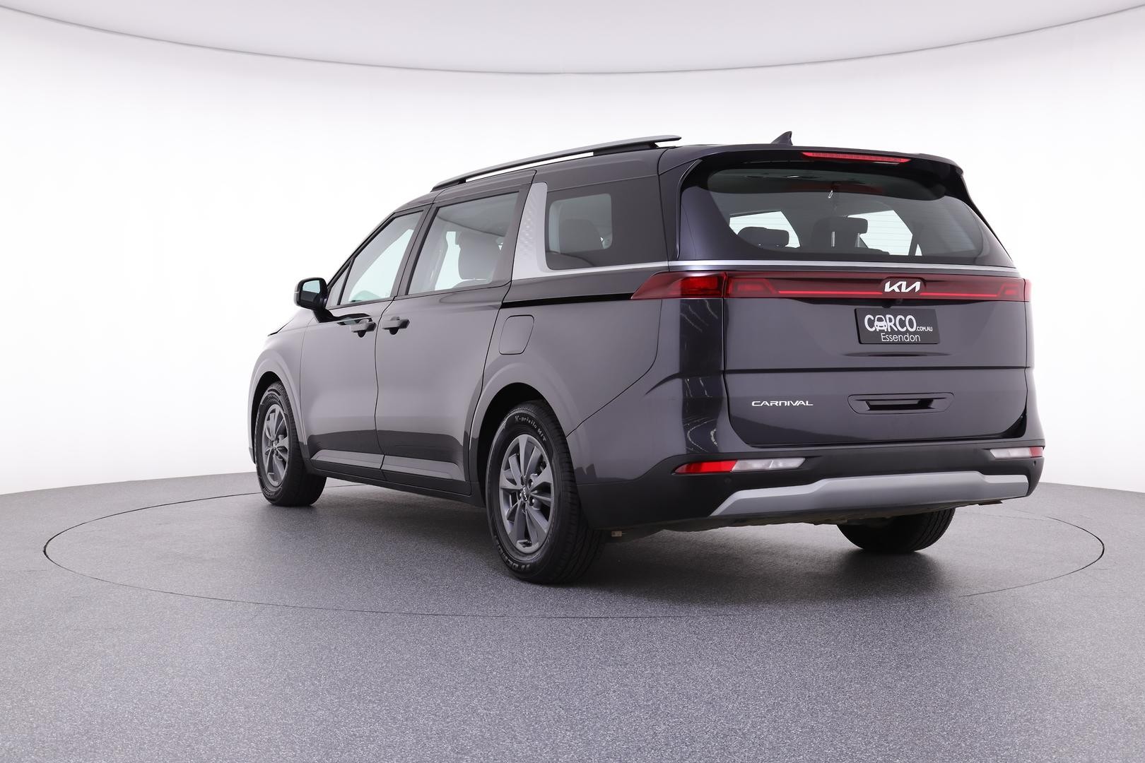 Kia Carnival image 4