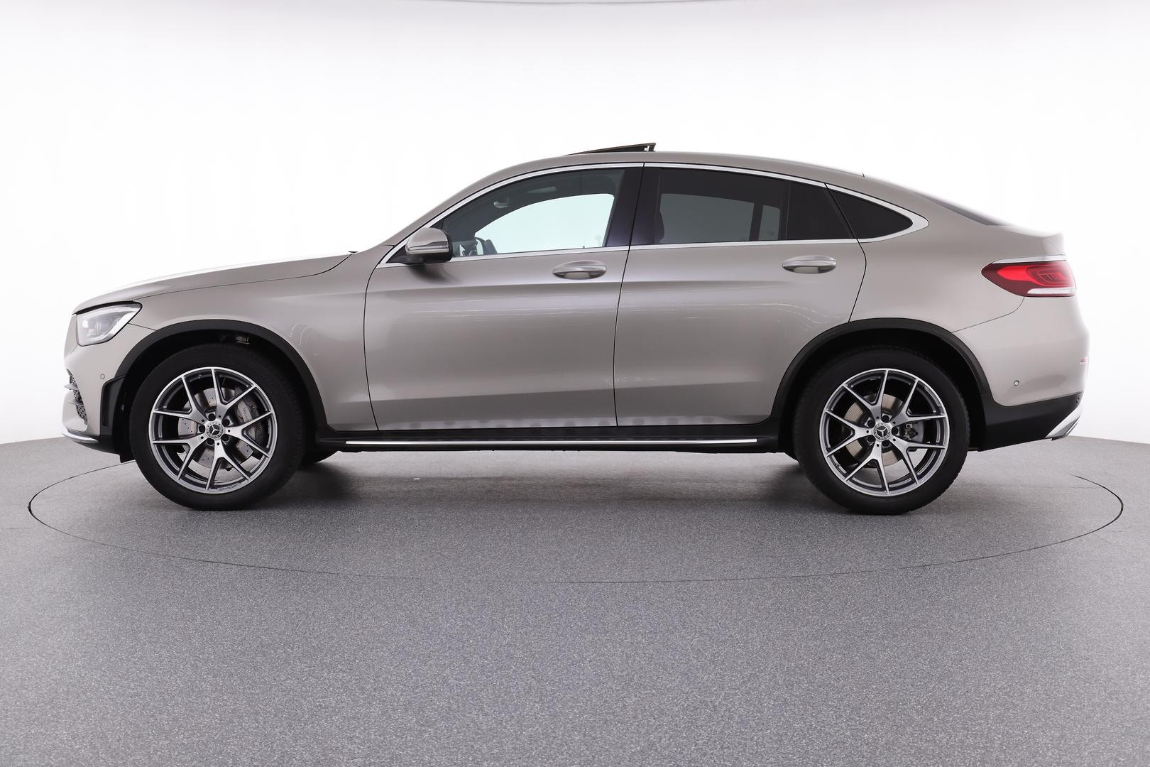 Mercedes Benz Glc-class image 3