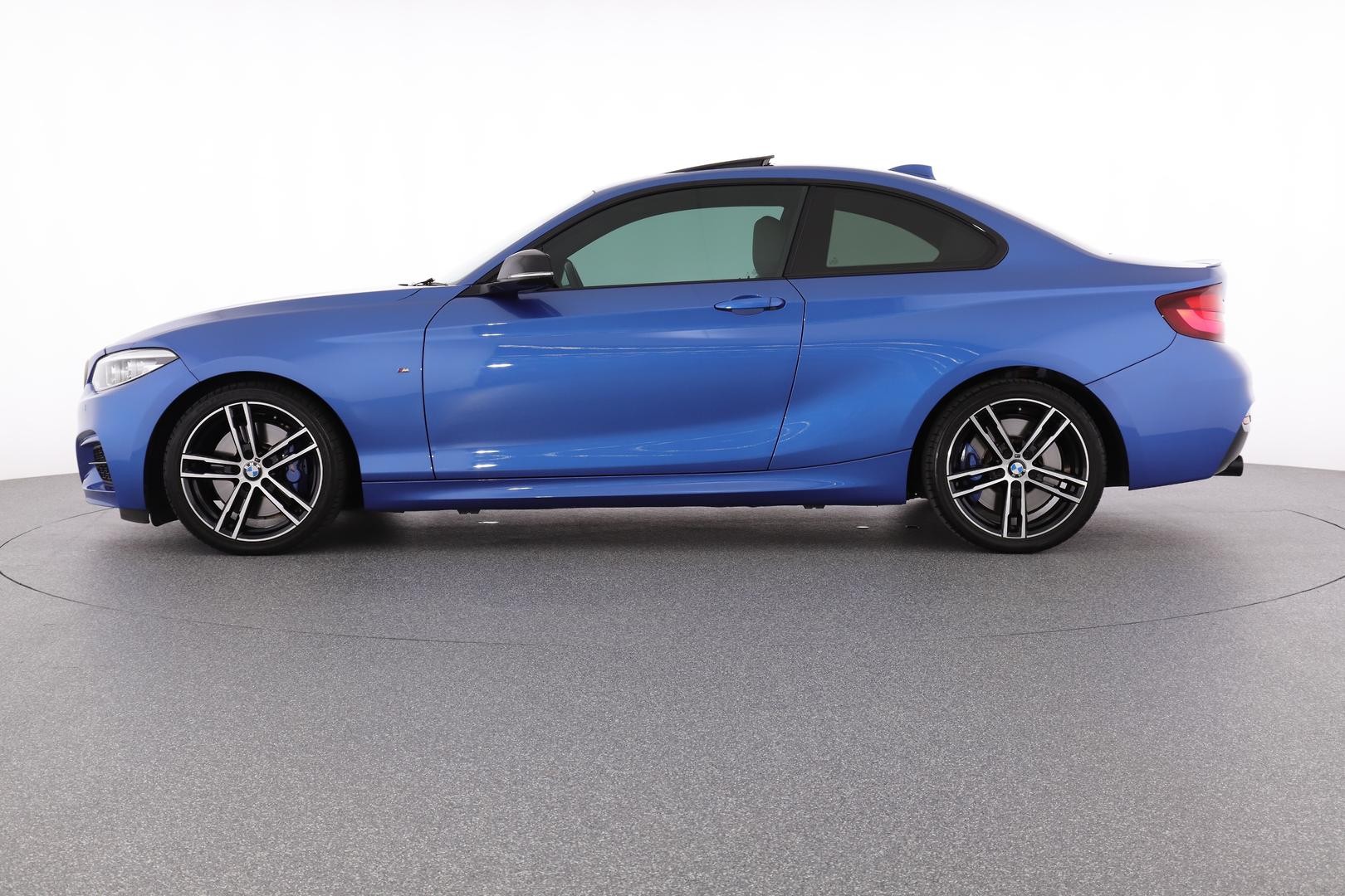 BMW 2 Series image 3