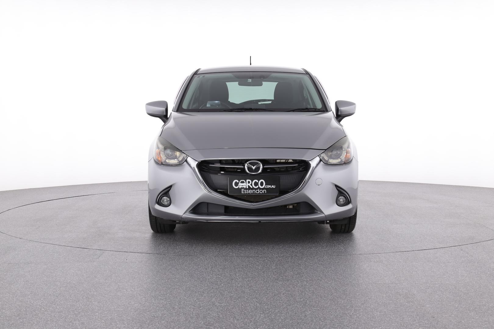 Mazda 2 image 2