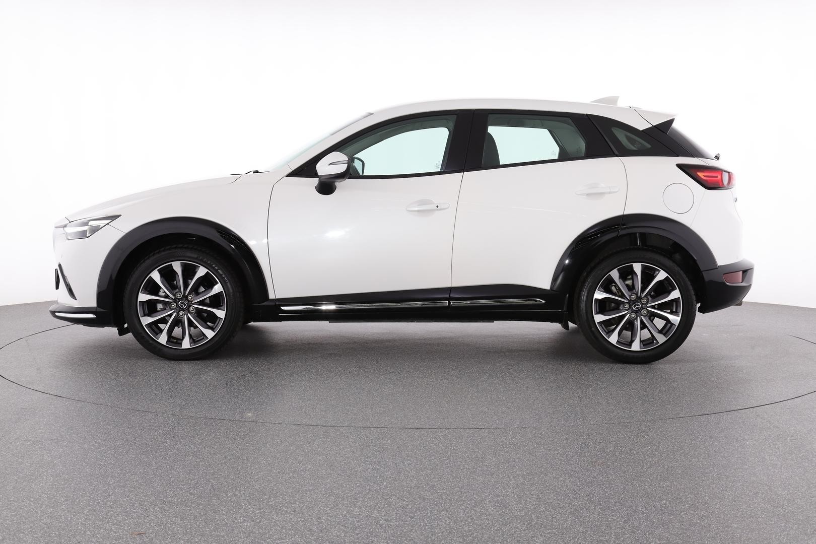 Mazda Cx-3 image 3