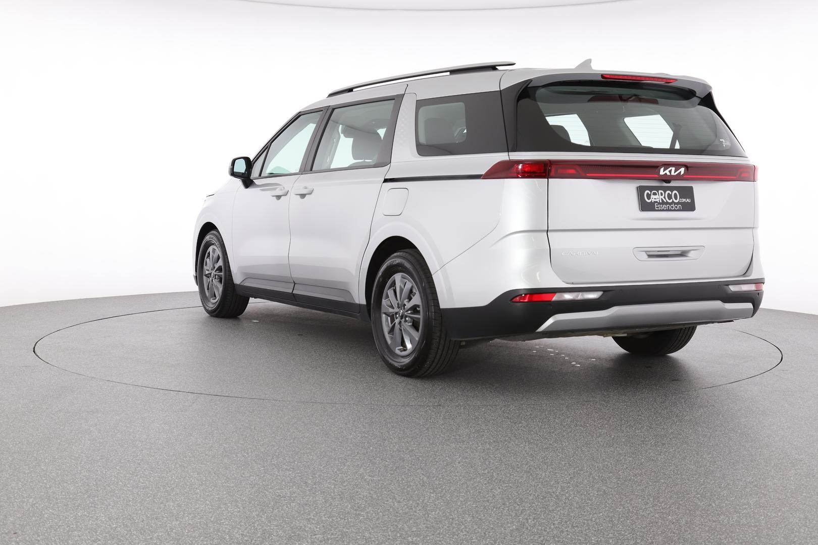 Kia Carnival image 4