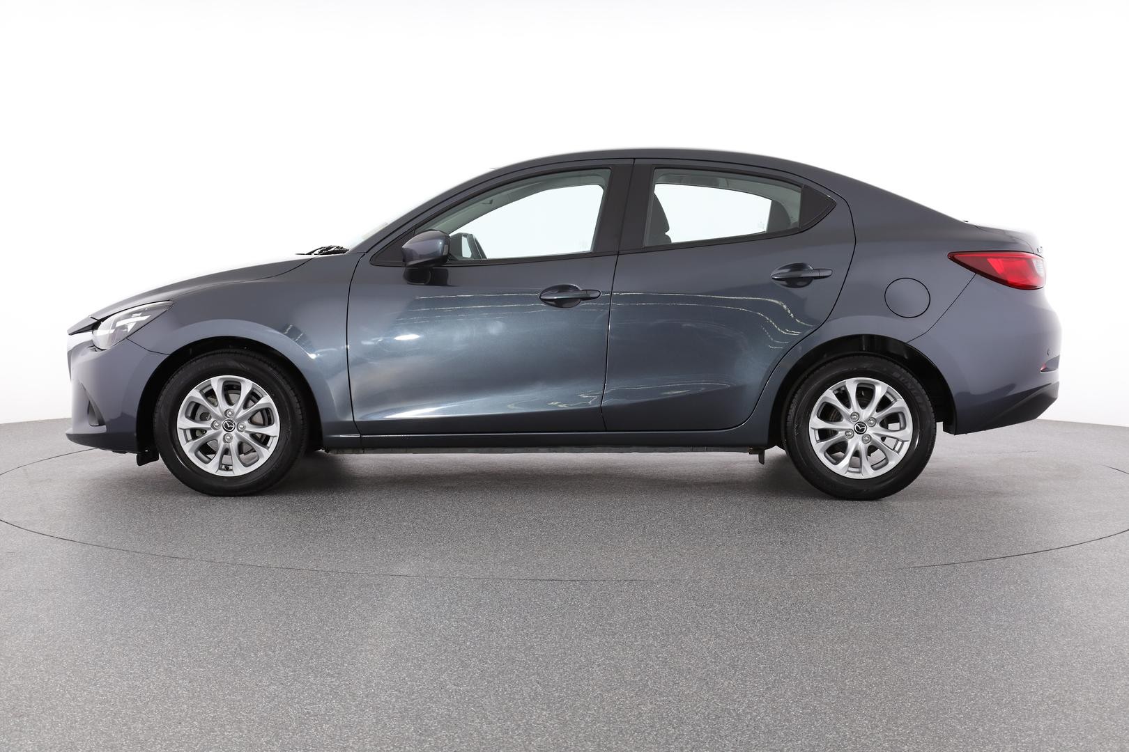 Mazda 2 image 3