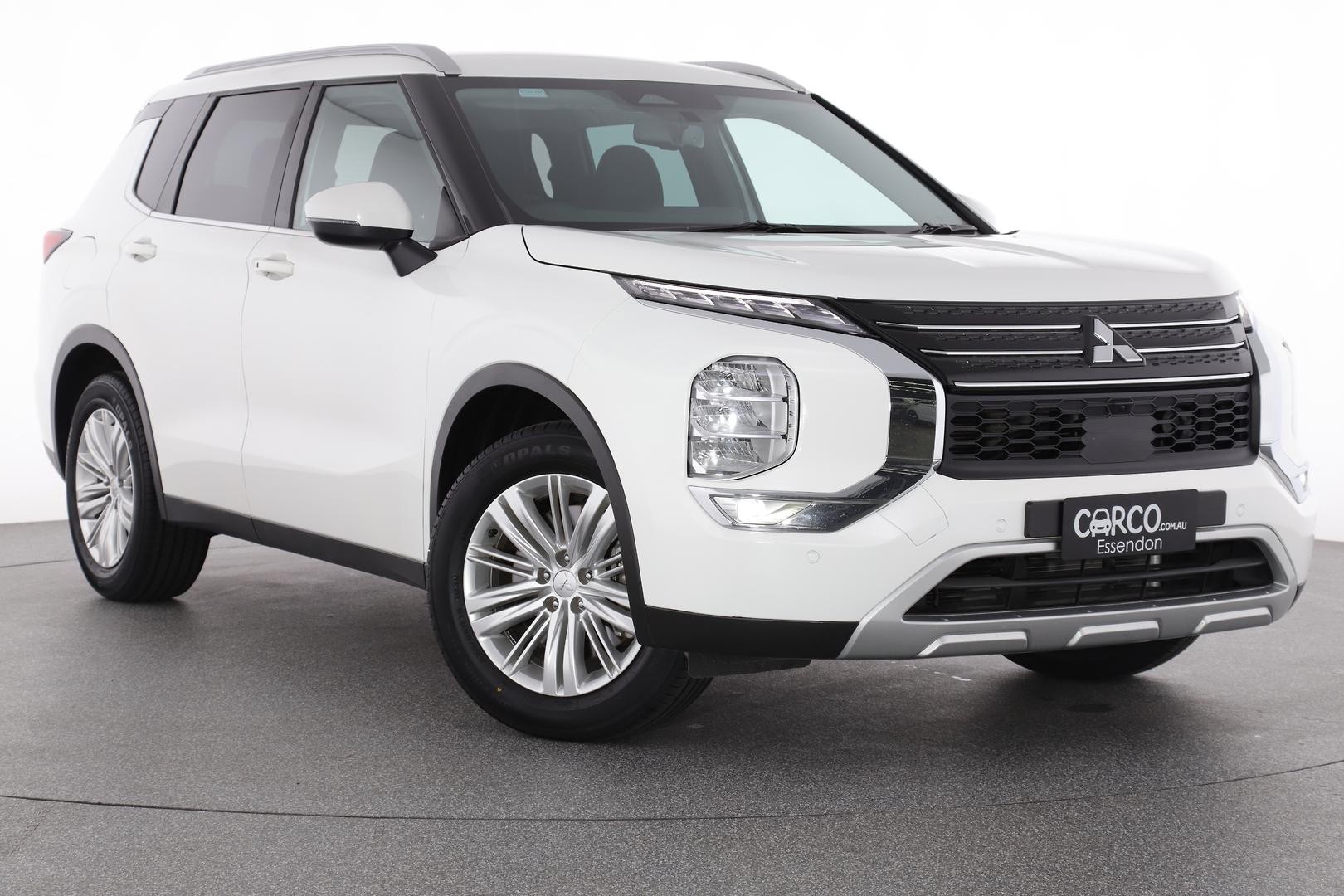 Mitsubishi Outlander image 1