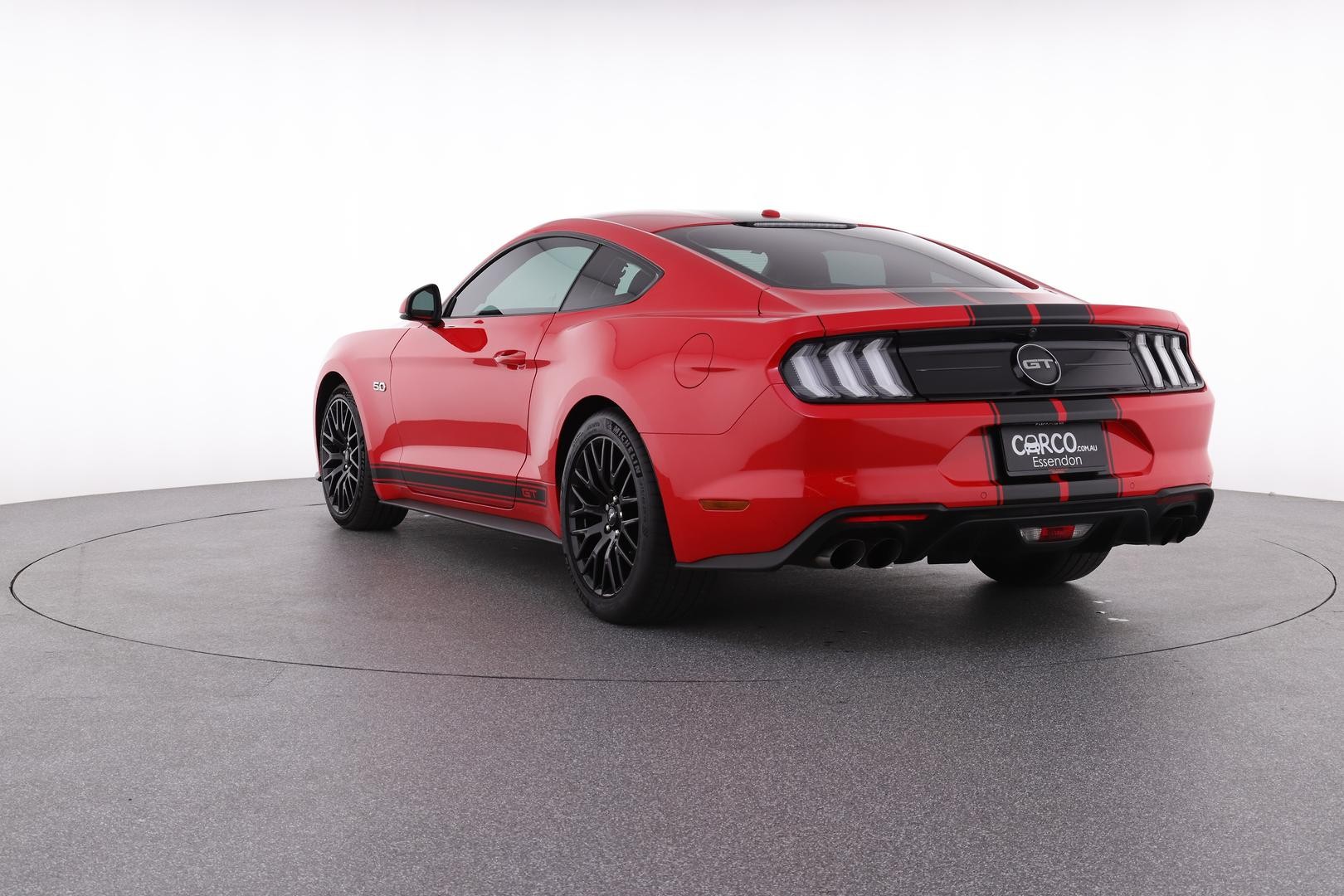 Ford Mustang image 4