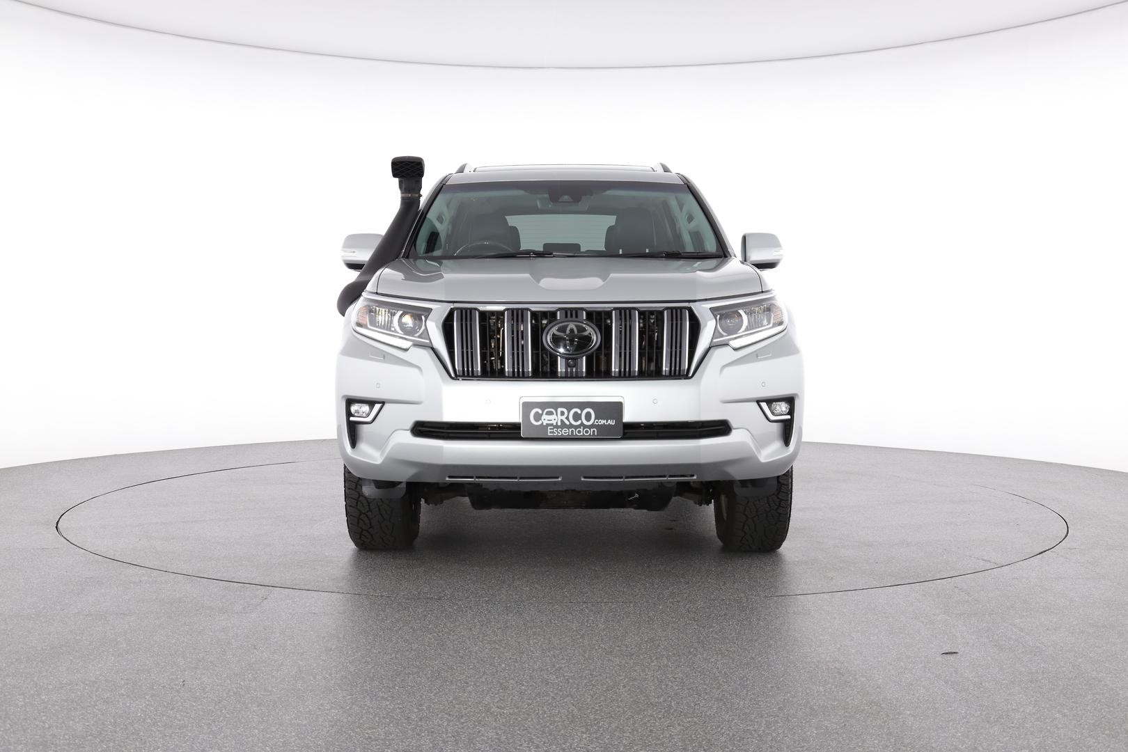 Toyota Landcruiser Prado image 2