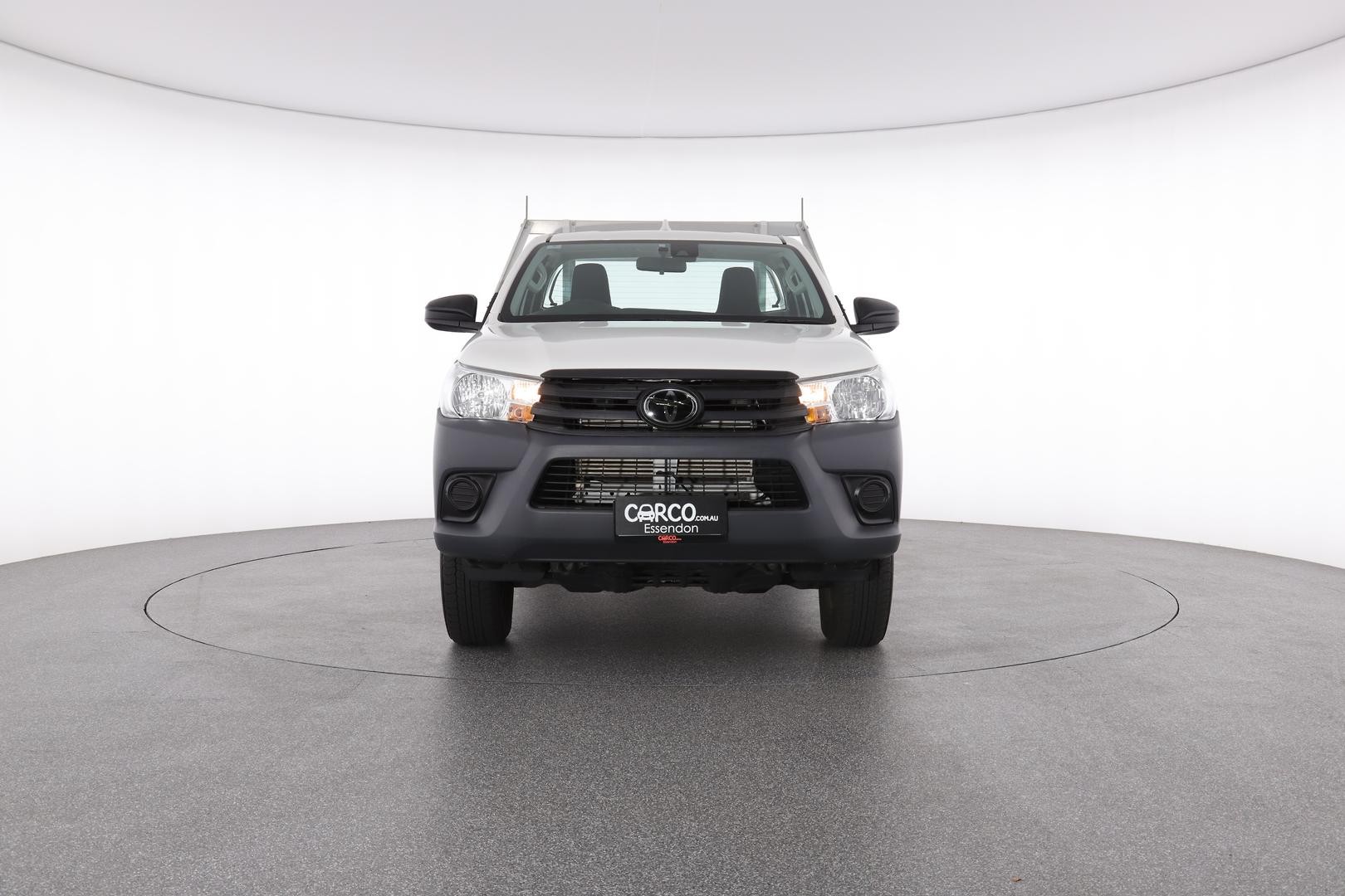 Toyota Hilux image 2