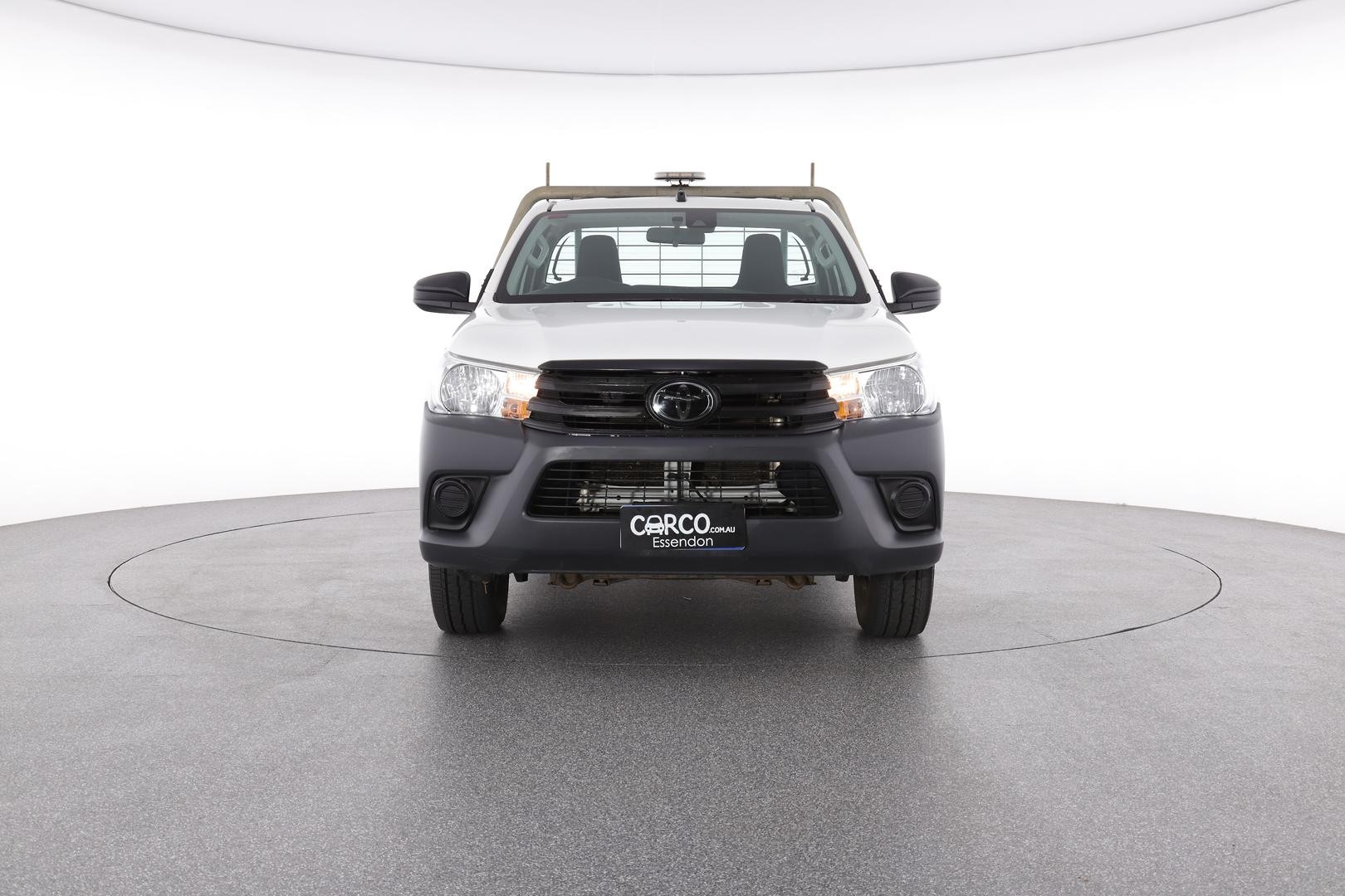 Toyota Hilux image 2