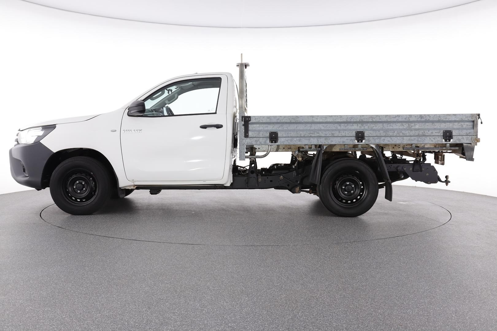Toyota Hilux image 3