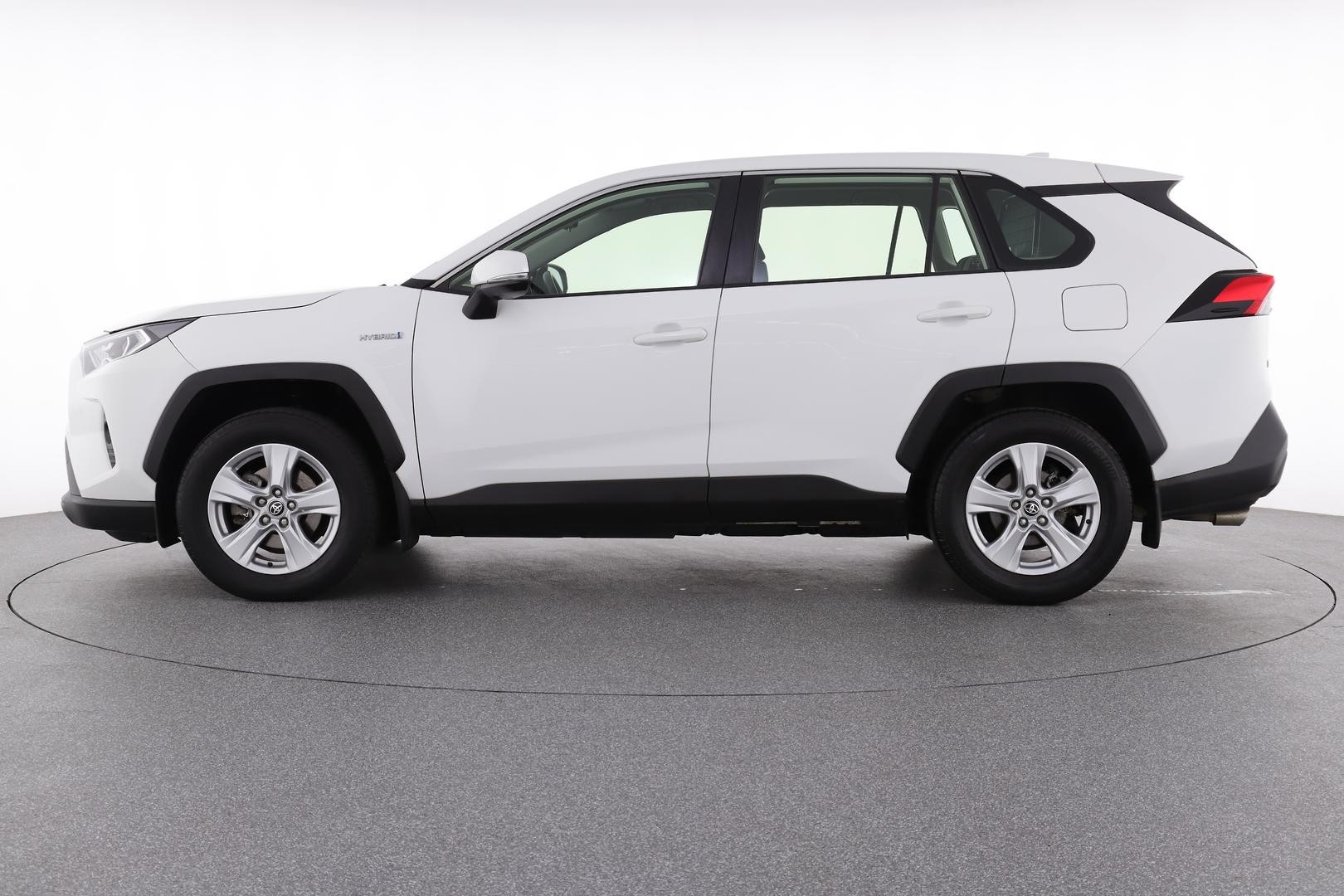 Toyota Rav4 image 3