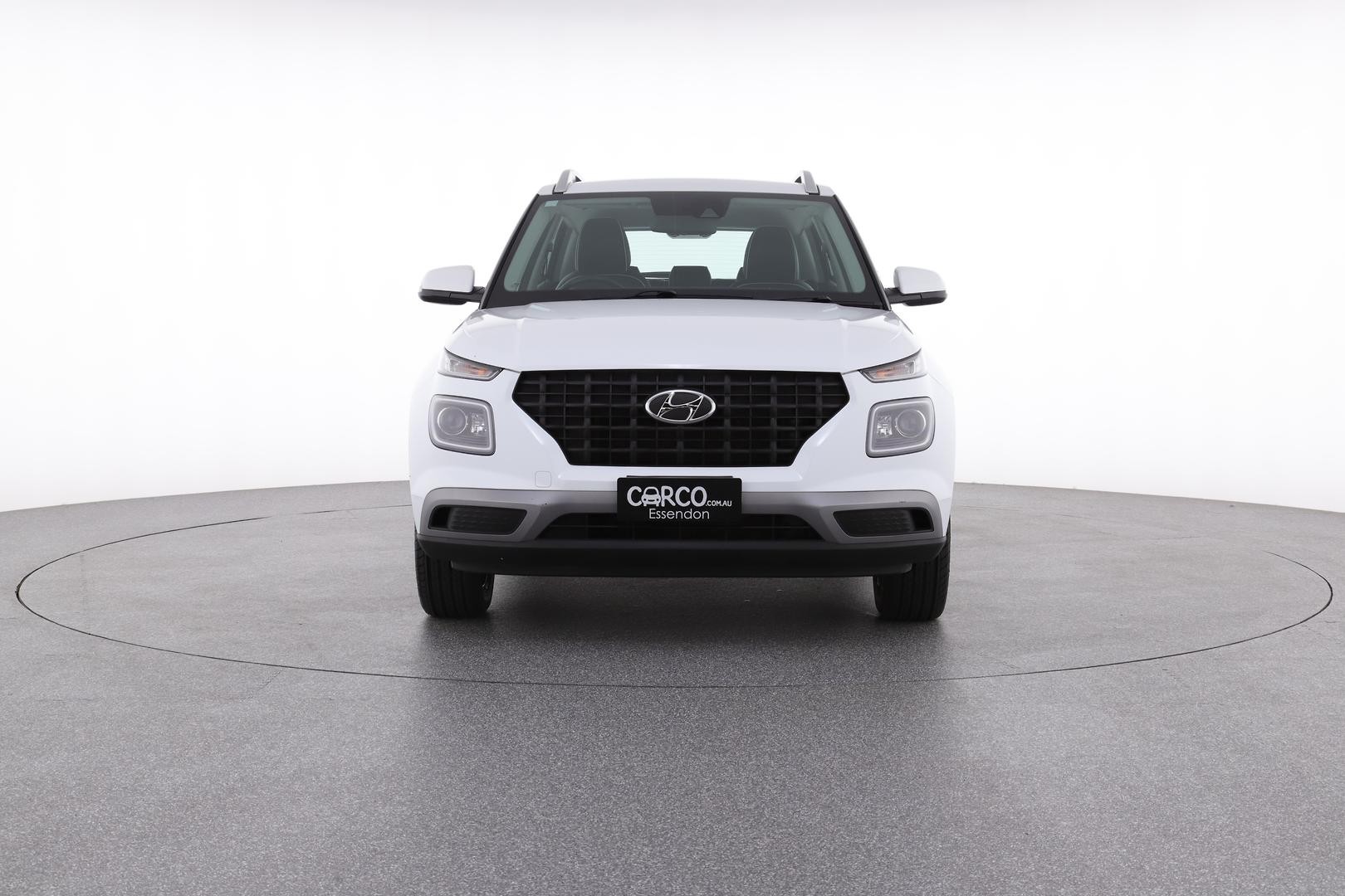 Hyundai Venue image 2