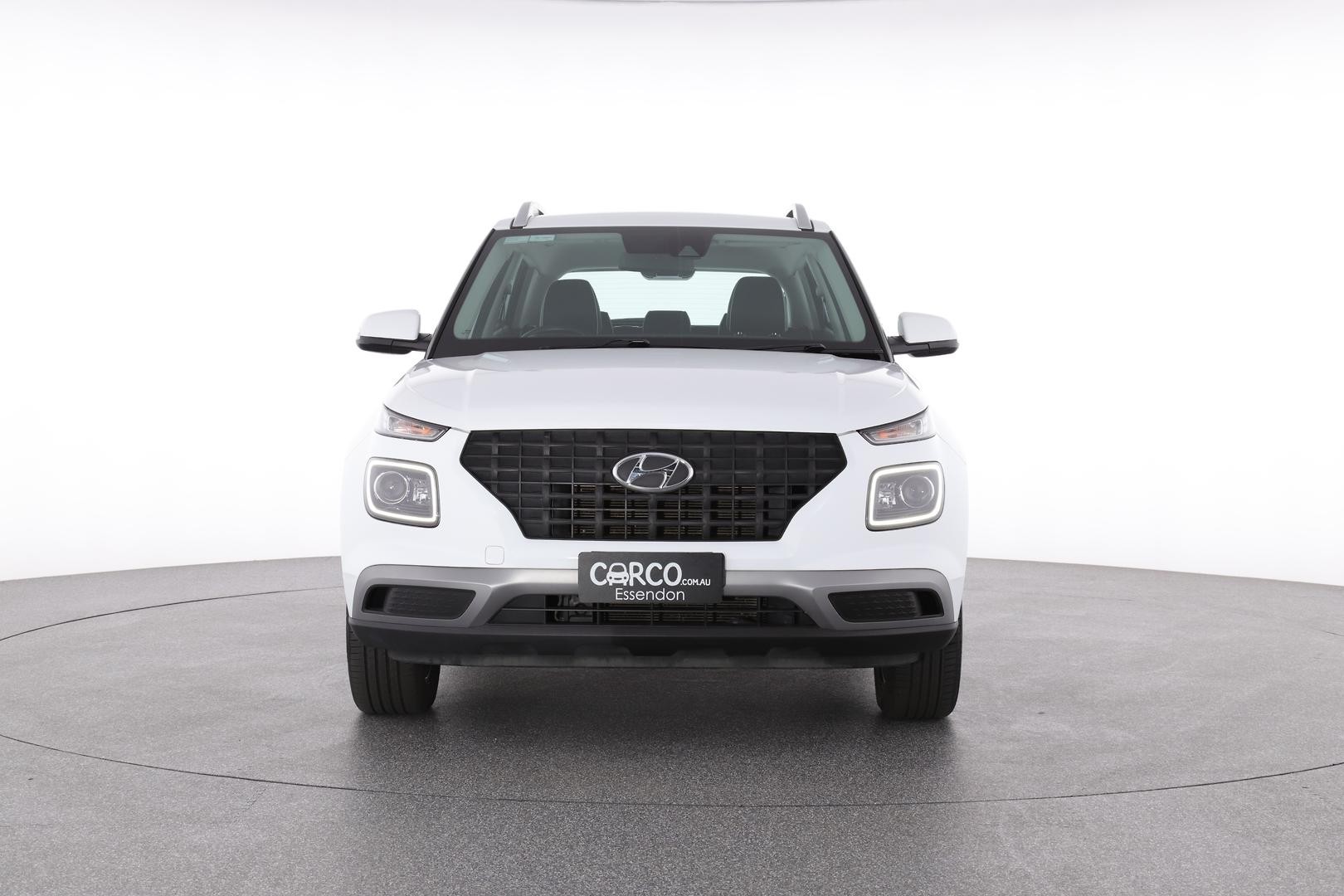 Hyundai Venue image 2