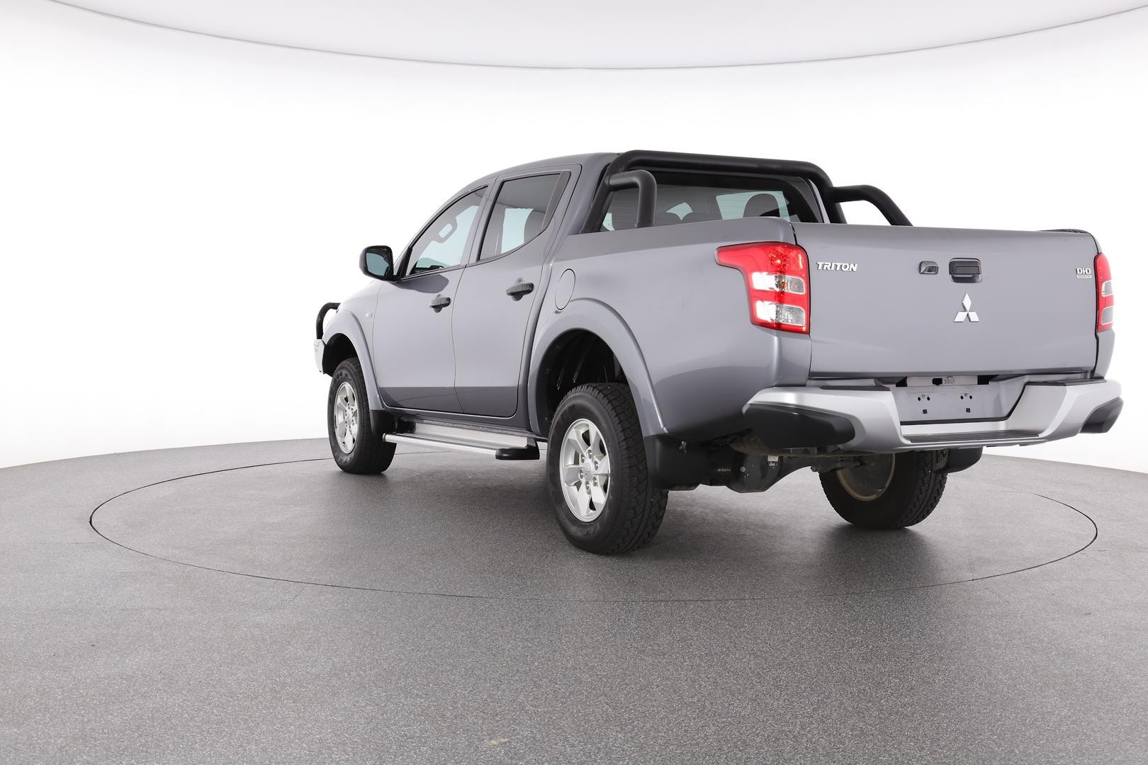 Mitsubishi Triton image 4