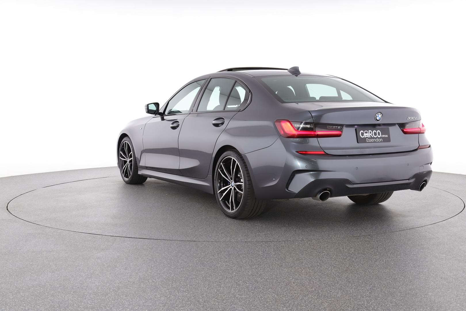 BMW 3 Series image 4